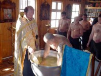 В исправительной колонии № 6 Тверской области осуждённые прошли обряд крещения - Новости ТИА