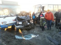 В Твери водителя Mitsubishi зажало между маршруткой и троллейбусом - Новости ТИА