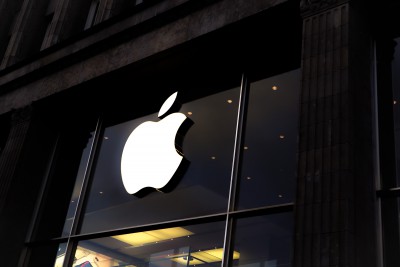 Сеть магазинов техники Apple прокомментировала слухи о блокировке iPhone - новости ТИА