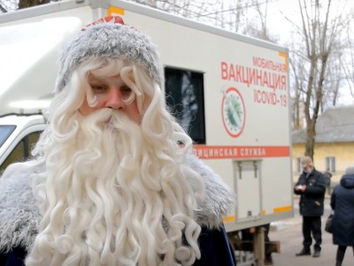 Тверской Дед Мороз попросил позаботиться о его здоровье и вакцинироваться - новости ТИА