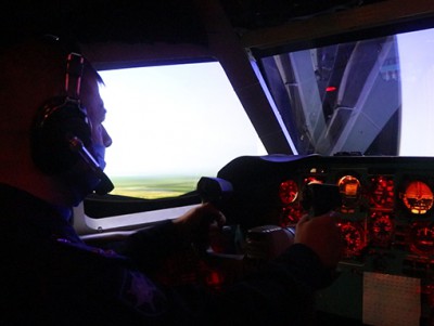 На аэродроме "Мигалово" летчики тренировались на тренажере самолета Ил-76мд - новости ТИА