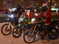 В Твери мото Деды Морозы поздравляли детей на улицах города - Новости ТИА
