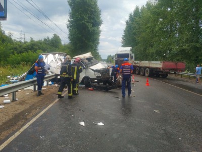 В Твери в серьезной аварии пострадали три человека - новости ТИА
