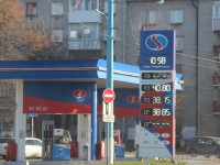 "Заправки начали зарабатывать по 4,2 рубля на каждом литре бензина": что нас ждет с 1 января с ценами на топливо - Новости ТИА