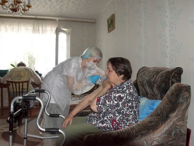 В шестой горбольнице Твери рассказали о вакцинации на дому - Новости ТИА