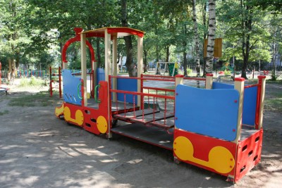В Твери в детских садах устанавливают новые игровые площадки - новости ТИА