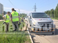 Инспекция ОНФ приехала в Тверь проверять дороги и осталась без бампера - Новости ТИА