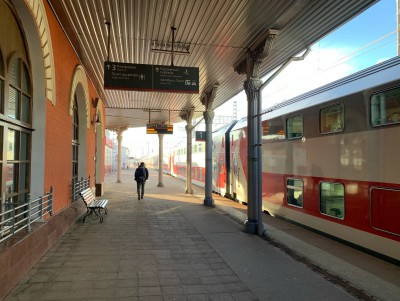На вокзале в Твери мужчина уснул и лишился телефона - Новости ТИА