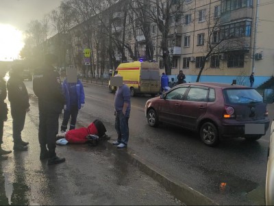 В Твери на улице Орджоникидзе водитель без прав сбил пешехода - новости ТИА