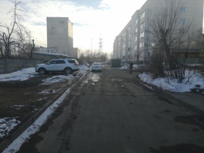 Во дворе дома на Волоколамском проспекте в Твери водитель сбил пешехода - Новости ТИА