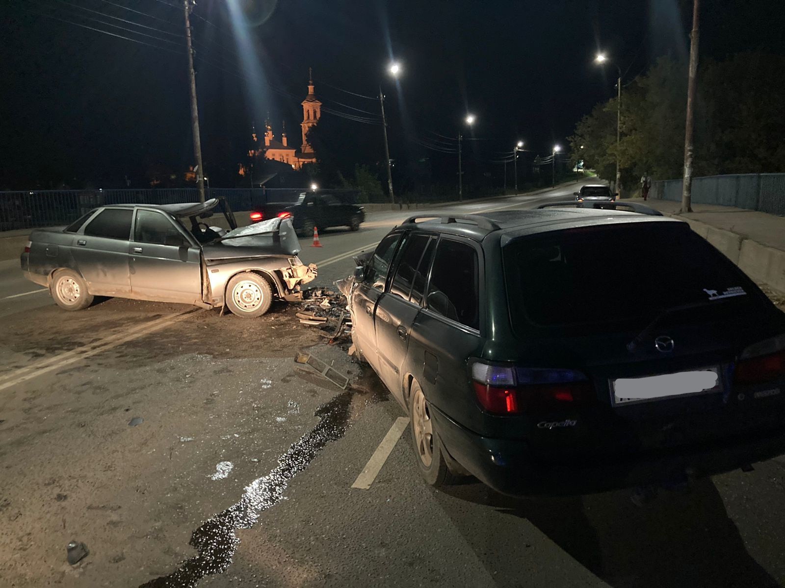 Два автомобиля сильно разворотило в ночном ДТП в Тверской области |  03.09.2021 | Тверь - БезФормата