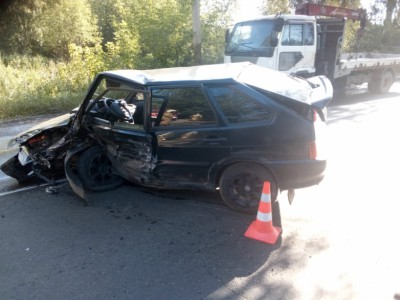 Мужчина угнал у собутыльника машину и разбил ее - Новости ТИА