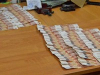 В Тверской области задержаны мужчины с фальшивыми купюрами достоинством 5 тысяч рублей - Новости ТИА