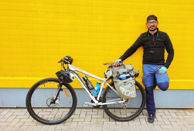 Велопутешественник из Индии едет вдоль Волги в Тверь   - Новости ТИА