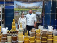 В Твери восьмой год подряд проходит выставка-продажа тамбовского мёда - Новости ТИА