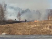 Три девочки из Твери вызвали пожарных и спасли Борихино поле от огня  - Народные Новости ТИА