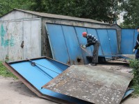 В Заволжском районе Твери демонтируют незаконно установленные гаражи и киоски - новости ТИА