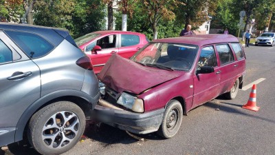 В Твери во время аварии на улице Горького пострадали два человека - новости ТИА
