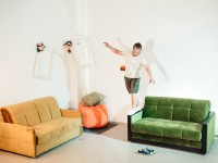 Тверичане “замацали” диван за 60 000 на кастинге тестировщиков мягкой мебели - Новости ТИА