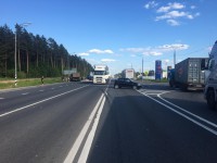 На трассе М-10 столкнулись два грузовика и Лада Гранта - Новости ТИА
