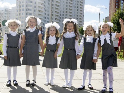 В Тверской области для школьников из многодетных семей форма будет бесплатной - Новости ТИА