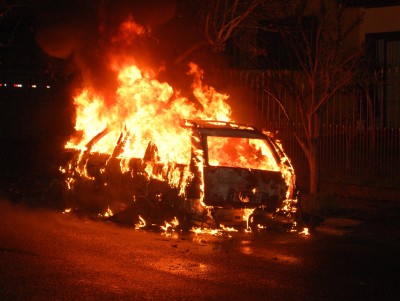 В Тверской области парень сжег машину из-за ненависти к ее владельцу - Новости ТИА