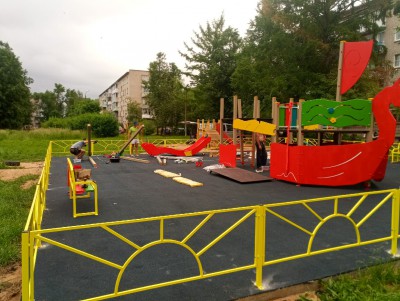 ОНФ помог жителям Торжка проконтролировать строительство детской площадки - новости ТИА
