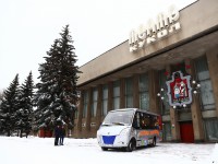 Тверскому театру кукол подарили  гастрольный автобус - Новости ТИА