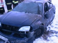 В Тверской области машина съехала в кювет, а затем опрокинулась в воду, пассажирка погибла на месте - Новости ТИА