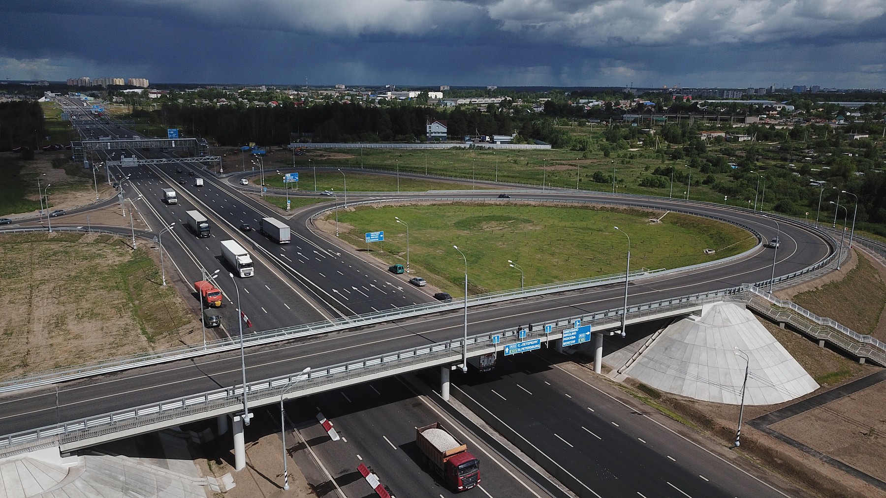 Трасса 10. Тверь трасса м10. Трасса м10 Тверь Москва. Тверь автомагистраль м10. Трасса м 10 Санкт-Петербург Тверь.