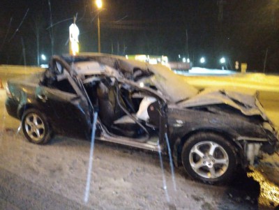 Появились фотографии с места аварии, где столкнулись три автомобиля - новости ТИА