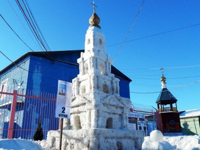 В Тверской области слепили из снега знаменитую Калязинскую колокольню - новости ТИА