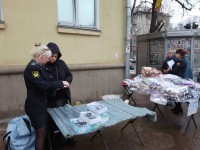 В Твери уличные торговцы накопили штрафов на 200-300 тысяч рублей - Новости ТИА