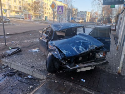 В Калязине опрокинулась "семерка", пострадал 19-летний водитель - новости ТИА