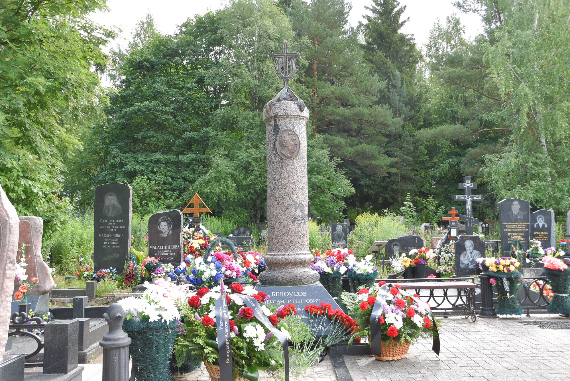 В Твери почтили память первого мэра города Александра Белоусова |  20.07.2022 | Тверь - БезФормата