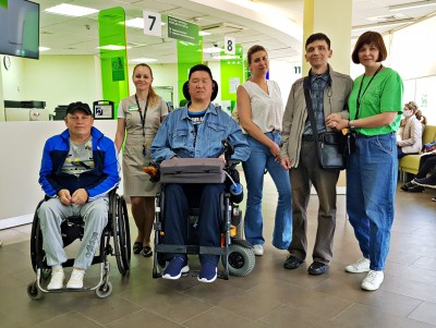 В Твери волонтёры НКО "Эксперт" проверили доступность банка для инвалидов - Новости ТИА