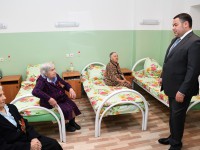 Игорь Руденя встретился с ветеранами в специализированном отделении областной клинической больницы - Новости ТИА