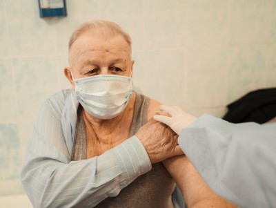 В Тверской области от ковида вакцинировались более 22 тысяч пенсионеров - новости ТИА