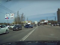 В Твери водитель ВАЗа на глазах инспектора ГИБДД серьезно нарушил ПДД - Новости ТИА