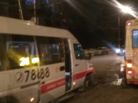 В Твери в аварии с маршруткой пострадали четыре человека - Новости ТИА