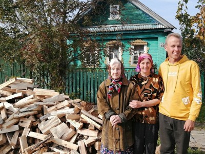 Благотворительный проект "Подари дрова" номинирован на всероссийскую премию  - новости ТИА