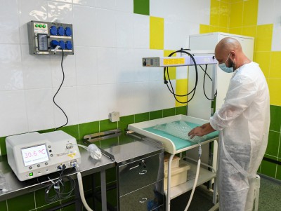 В Детскую областную больницу поступило оборудование для спасения новорожденных - новости ТИА