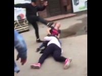 В Тверской области мужчина, разнимая драку, ногой отправил женщину в нокаут - Новости ТИА