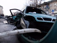 В Вышнем Волочке в серьёзном ДТП пострадала 23-летняя девушка - Новости ТИА