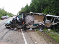 Опубликованы фотографии с места серьезного ДТП в Тверской области с двумя пострадавшими водителями - новости ТИА