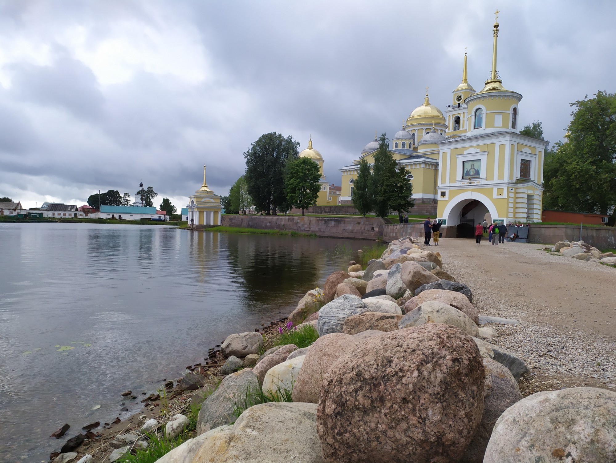 Нило Столобенская пустынь