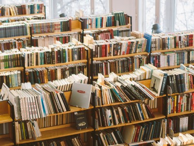 В Тверской областной библиотеке оцифруют 60 уникальных книг - Новости ТИА