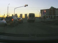 После публикации видео в СМИ ГИБДД нашла маршрутчика - нарушителя ПДД - Новости ТИА