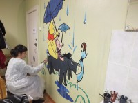 В Твери художники разрисовали кабинет детской поликлиники  - Новости ТИА