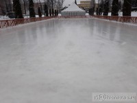 В Твери после наплыва посетителей закрыли каток в Городском саду  - Новости ТИА